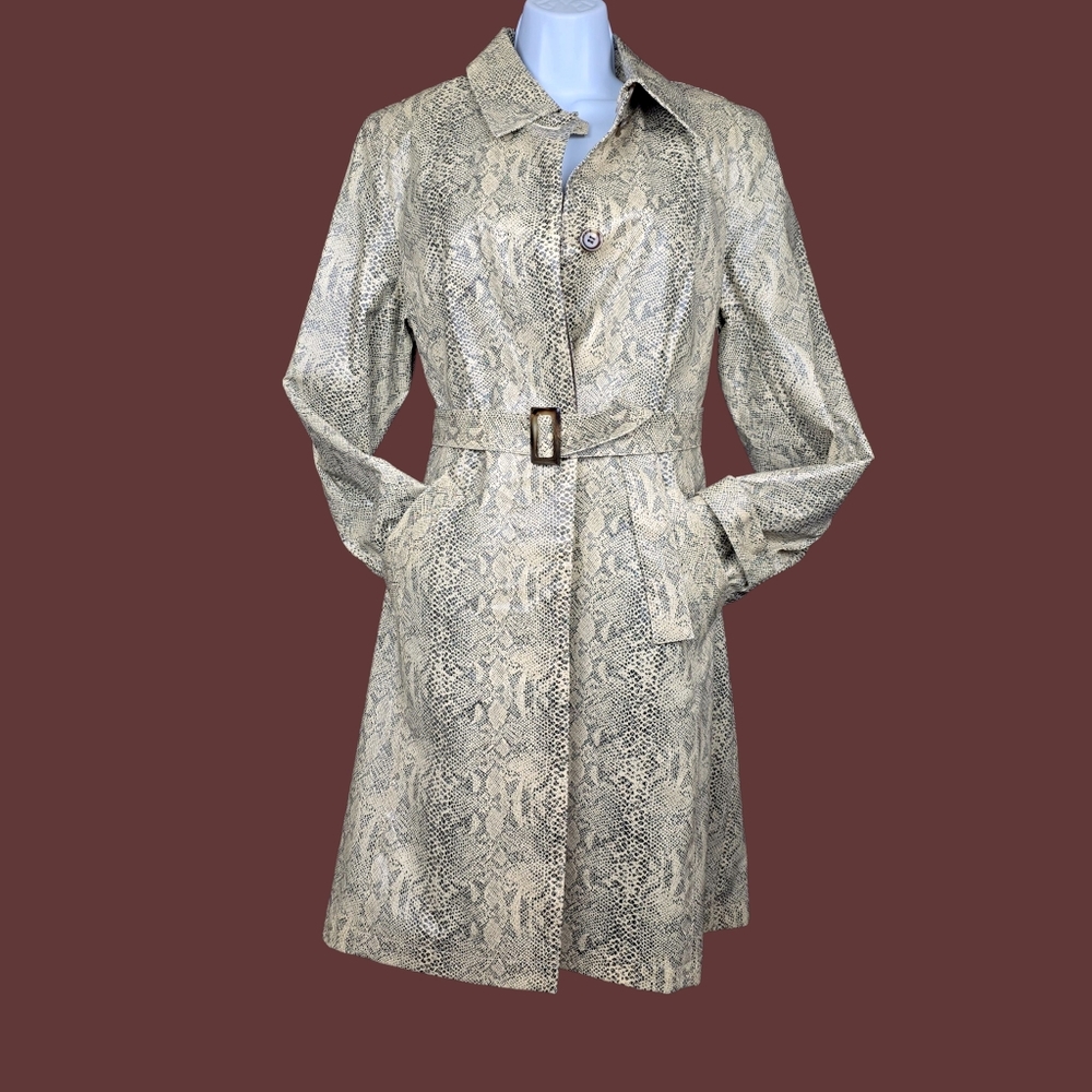 Gallery Womens Tan Black Faux Leather Snake Skin Belted Trench Coat Size M NWT